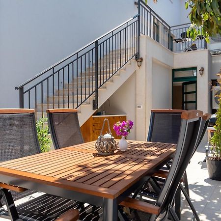 Luxury Apartments Azalea Primosten Bagian luar foto