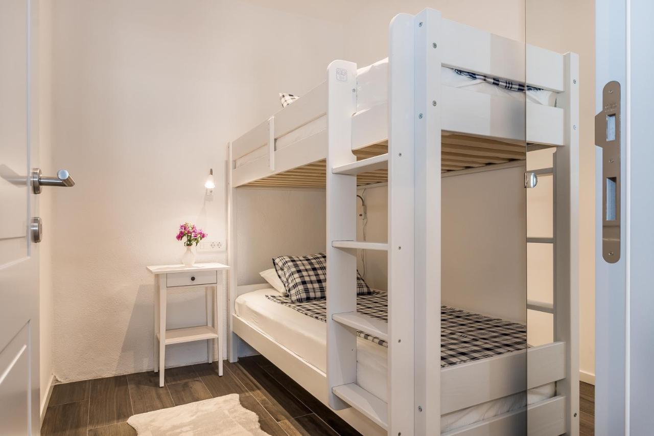 Luxury Apartments Azalea Primosten Bagian luar foto