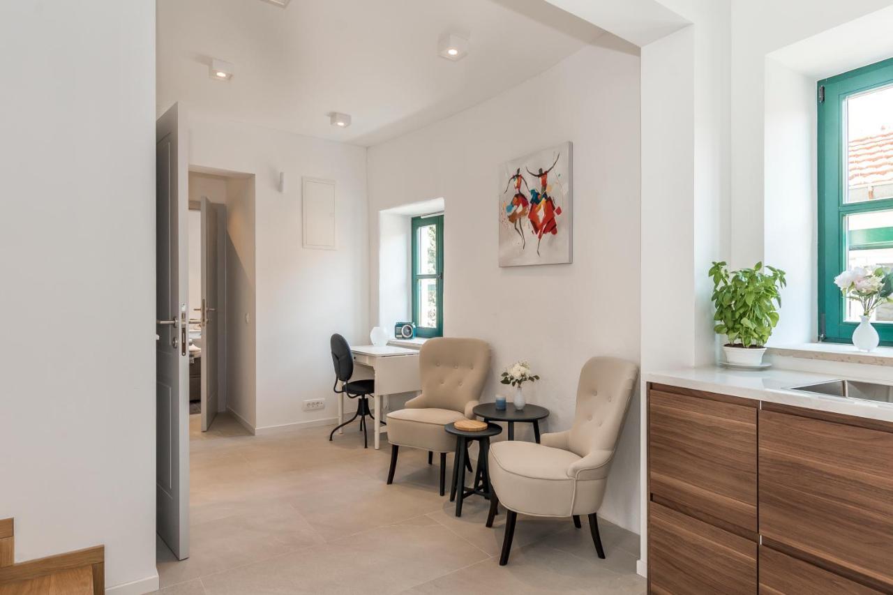 Luxury Apartments Azalea Primosten Bagian luar foto