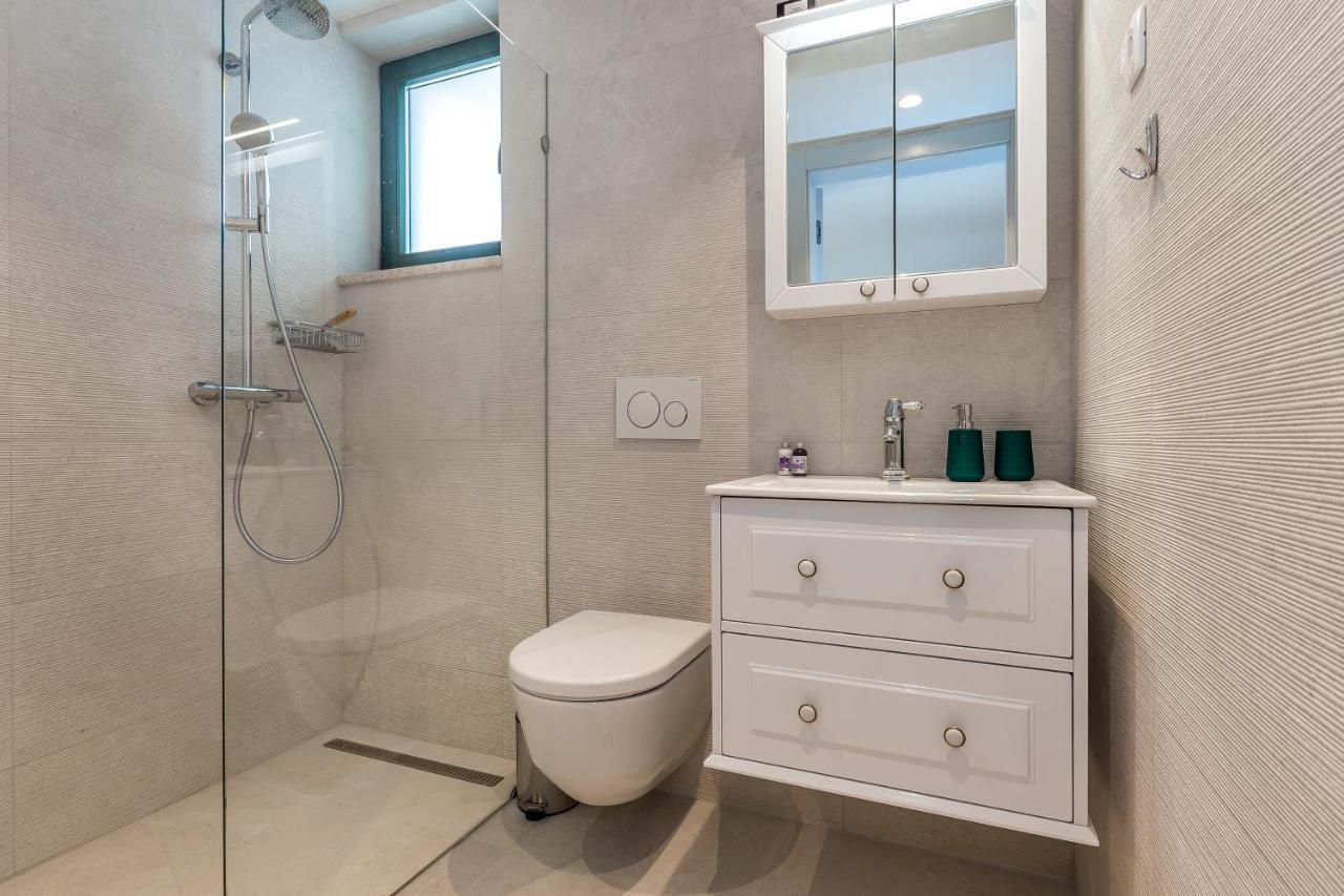 Luxury Apartments Azalea Primosten Bagian luar foto