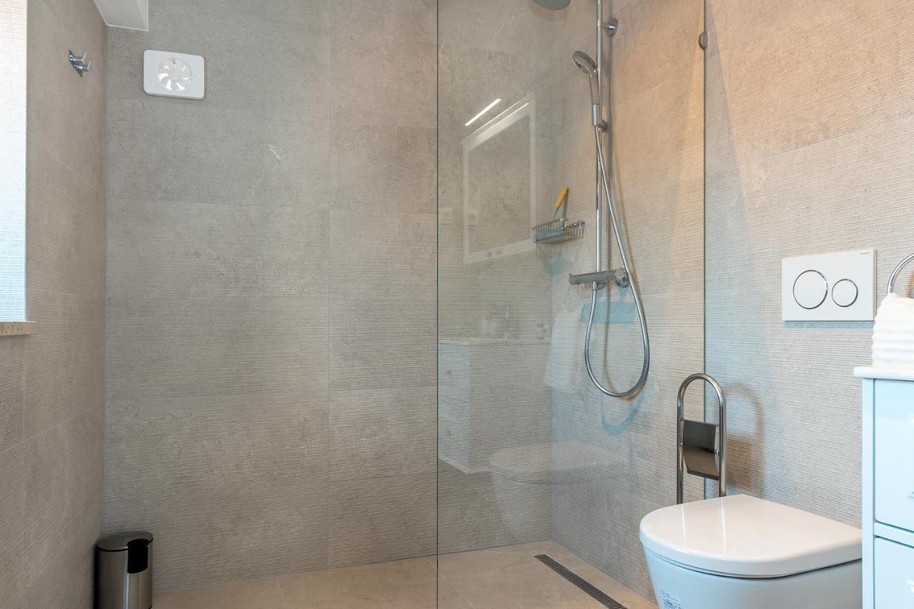 Luxury Apartments Azalea Primosten Bagian luar foto