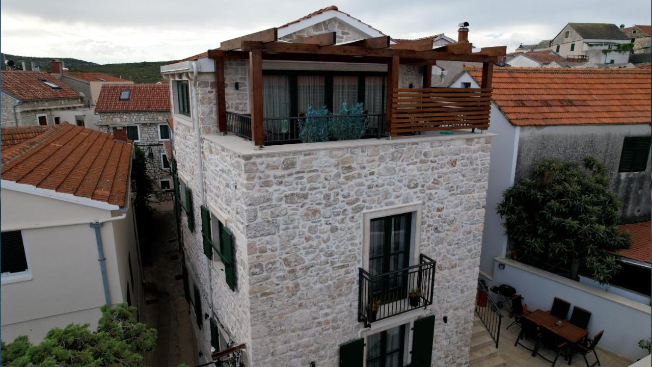 Luxury Apartments Azalea Primosten Bagian luar foto